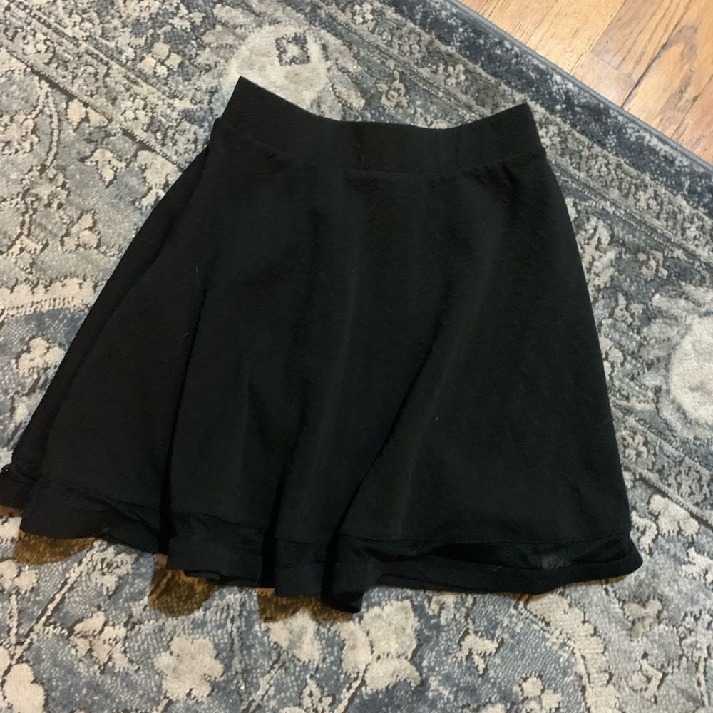 Black skater skirt